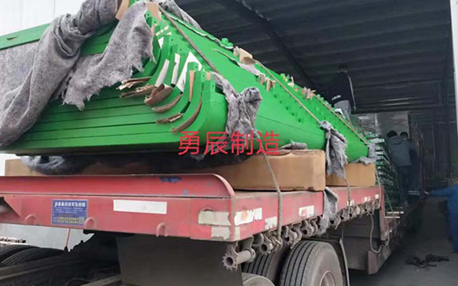 分類(lèi)垃圾亭發(fā)貨